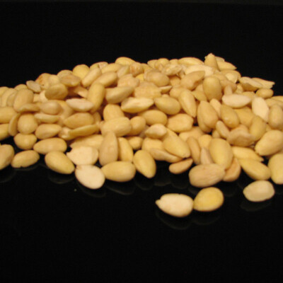 Mandle loupané solené 100 g